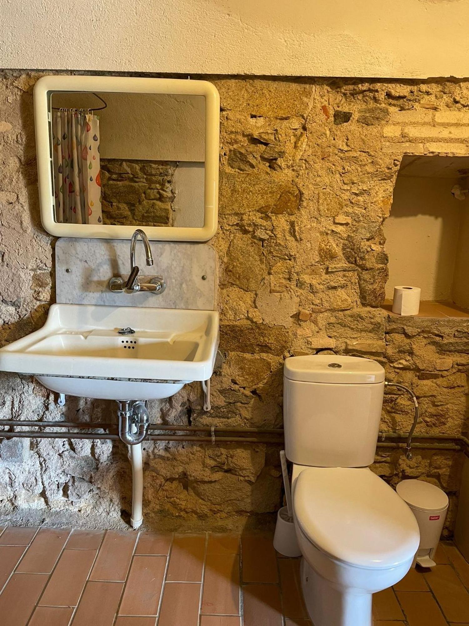 Requesens Vendégház La Jonquera Szoba fotó